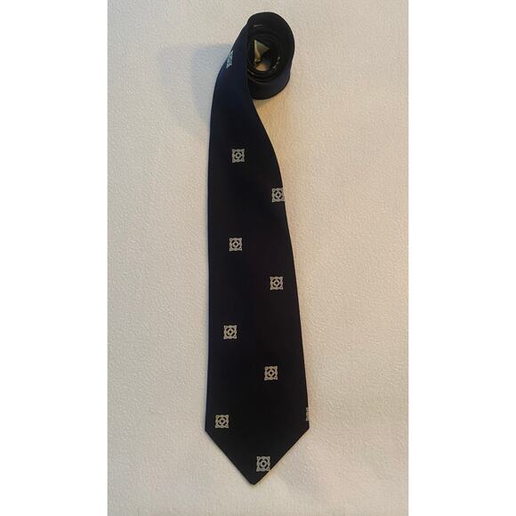 Trevira Men’s Necktie Blue Geometric Print 4.25" X 56” - Picture 1 of 4